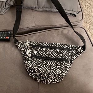 Cross body/Fanny pack